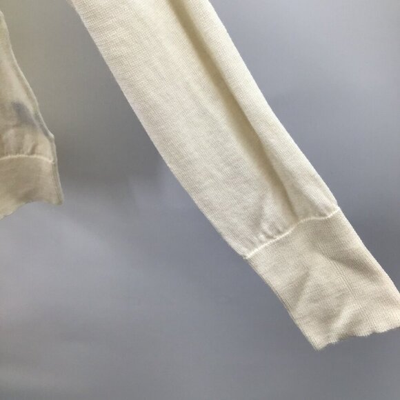 Women's Uniqlo Sweater L Ivory Super Soft Wool Pullover Long Sleeve Lightweight - Picture 10 of 13